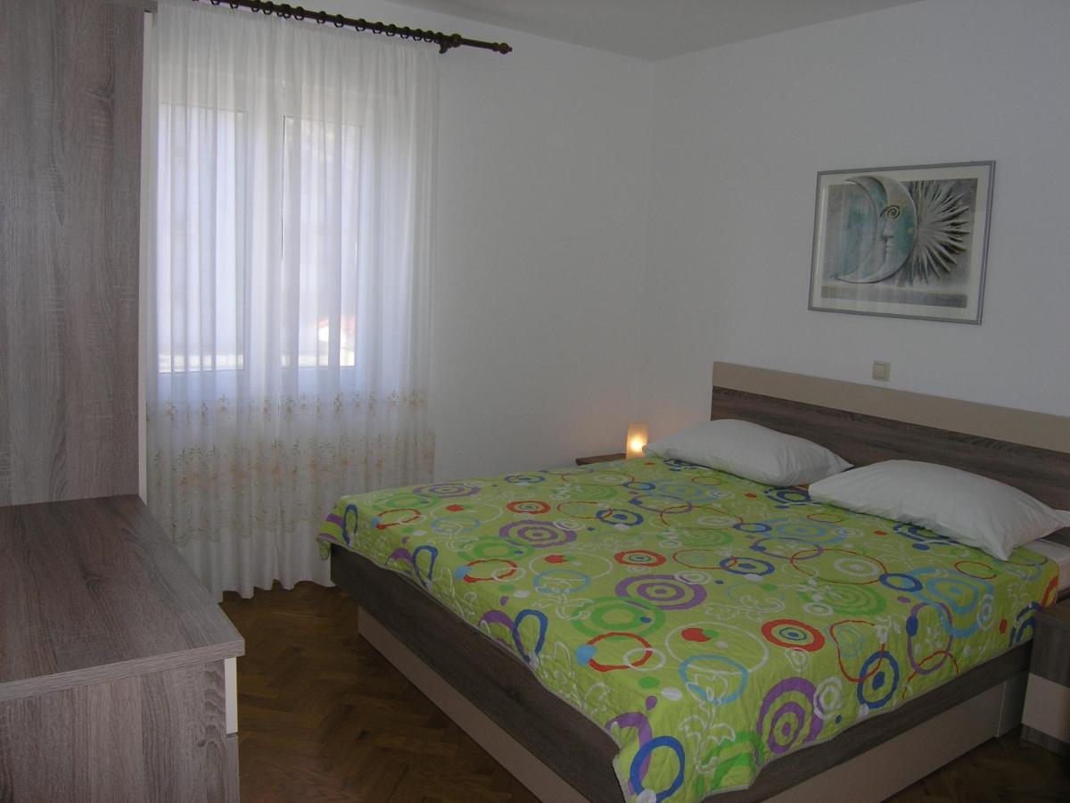 Apartments Biljana For Relaxing Holidays In Baska Buitenkant foto