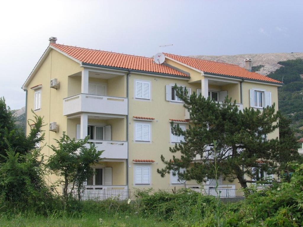 Apartments Biljana For Relaxing Holidays In Baska Buitenkant foto
